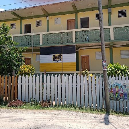 Pal'S On The Beach - Dangriga, Belize Exterior foto