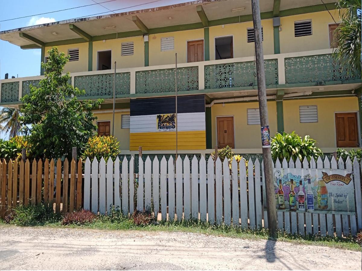 Pal'S On The Beach - Dangriga, Belize Exterior foto